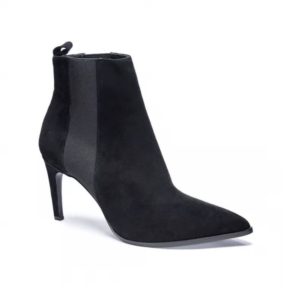 42 gold kensington black suede bootie size 5.5